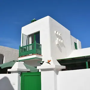Ave Paraiso - Cozy And Sunny House Apartment